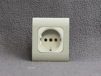 Komplett dugaljzat - világosszürke Komplett dugaljzat - világosszürke