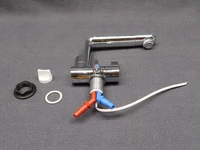 Hideg-meleg vizes csap elfordítható  kifolyócsővel. Hideg-meleg vizes csap elfordítható  kifolyócsővel.