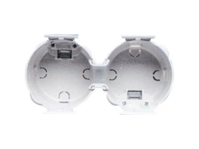 Cikkszám: 363004, megnevezés: Dupla érintésvédelmi hátfal / védőkupak