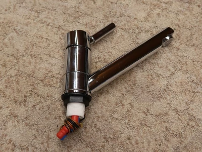 Kerámiabetétes, hideg-meleg vizes csaptelep, HYMER