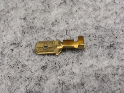 Kábelsaru (6.3 x 16.9 mm)