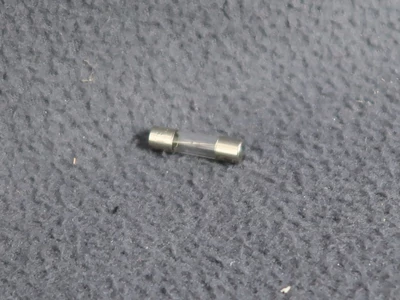 Üveg biztosíték 250 V 1 A