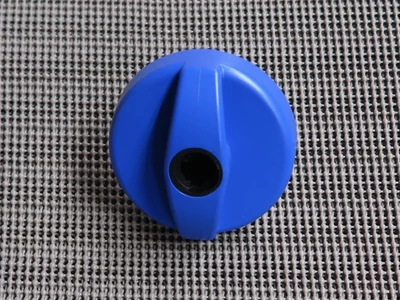 A cilinder nem tartozéka a csomagnak!