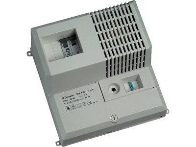 Fedélzeti áramátalakító egység 230V-ról 12V-ra