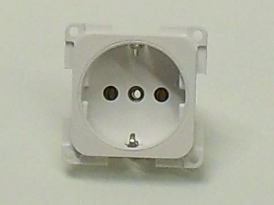 Cikkszám: 904031, megnevezés: 230V beépíthető dugaljzat, fehér