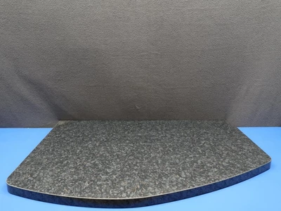 Asztallap 636*921*33 mm