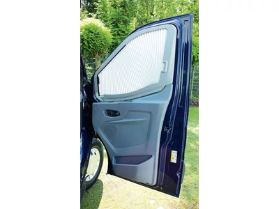 Ford Transit vezetőfülke sötétítő jobb ajtóra REMIfront IV V363 2014-