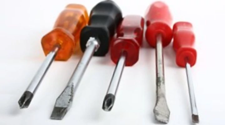 Funkcionális átvizsgálás, javítás, tartozékok beépítése