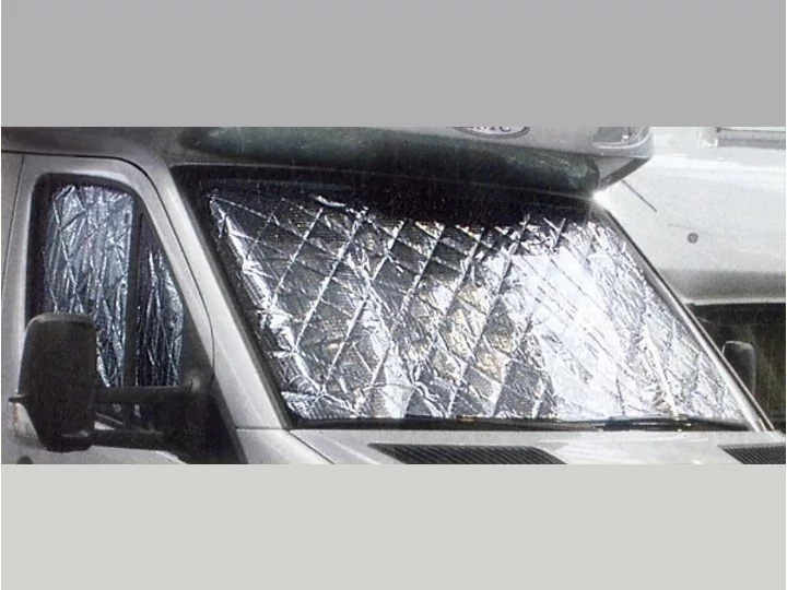 Hővédő burkolat vezetőfülkébe belül. Télen-nyáron jó hővédő tulajdonság