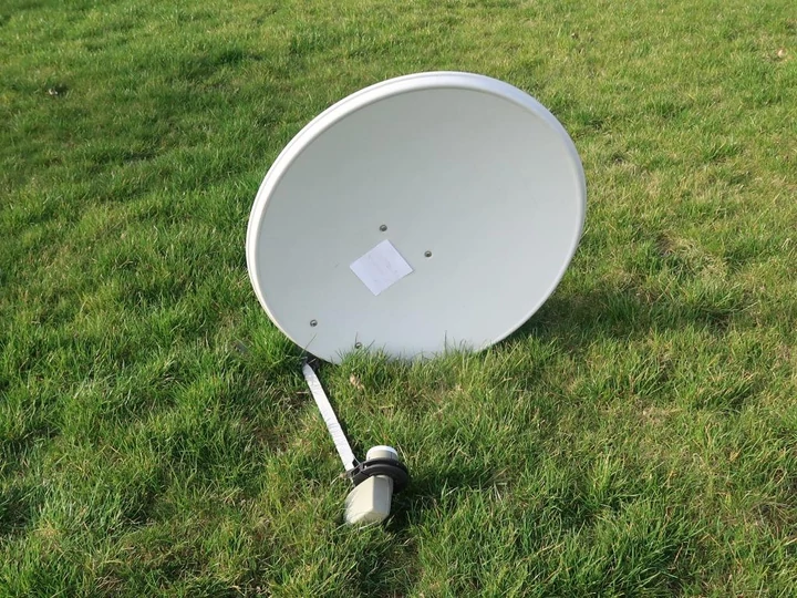 Grundig műholdvevő fej (LNB)