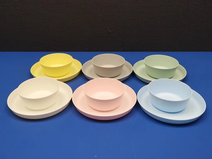 Színes leveses tányér (19 cm)
