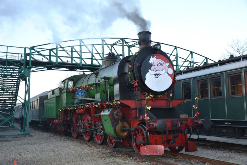 M2 Télapó Expressz