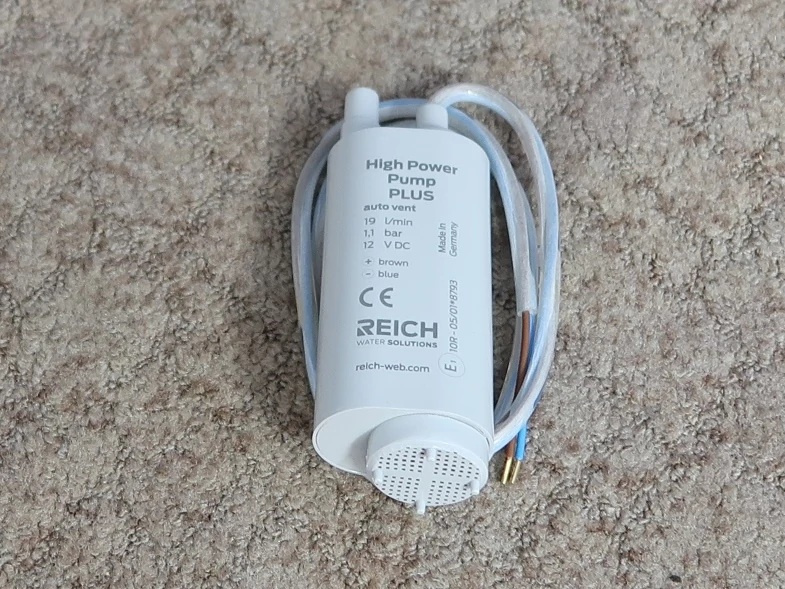 High Power Plus vízpumpa 19 I / min. 1,1 bar 3,0 - 3,8 A