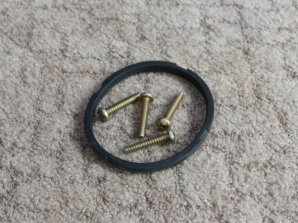 Thetford tömítés csavarokkal